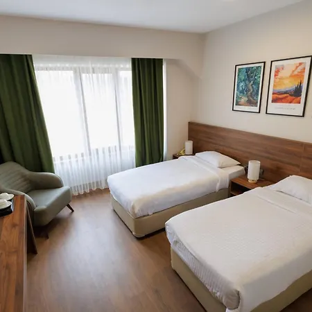 Tuna Hotel *
