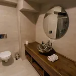Tuna Hotel