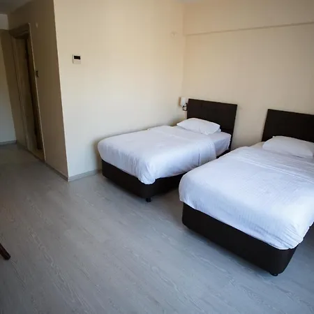 Tuna Hotel